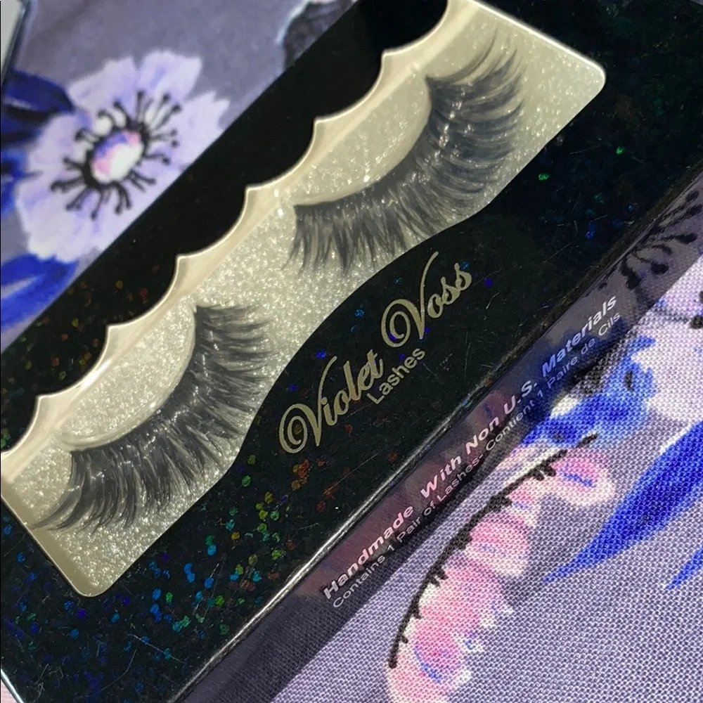 MAC and Violet Voss False Eyelashes Set - Black - Picture 3 of 10